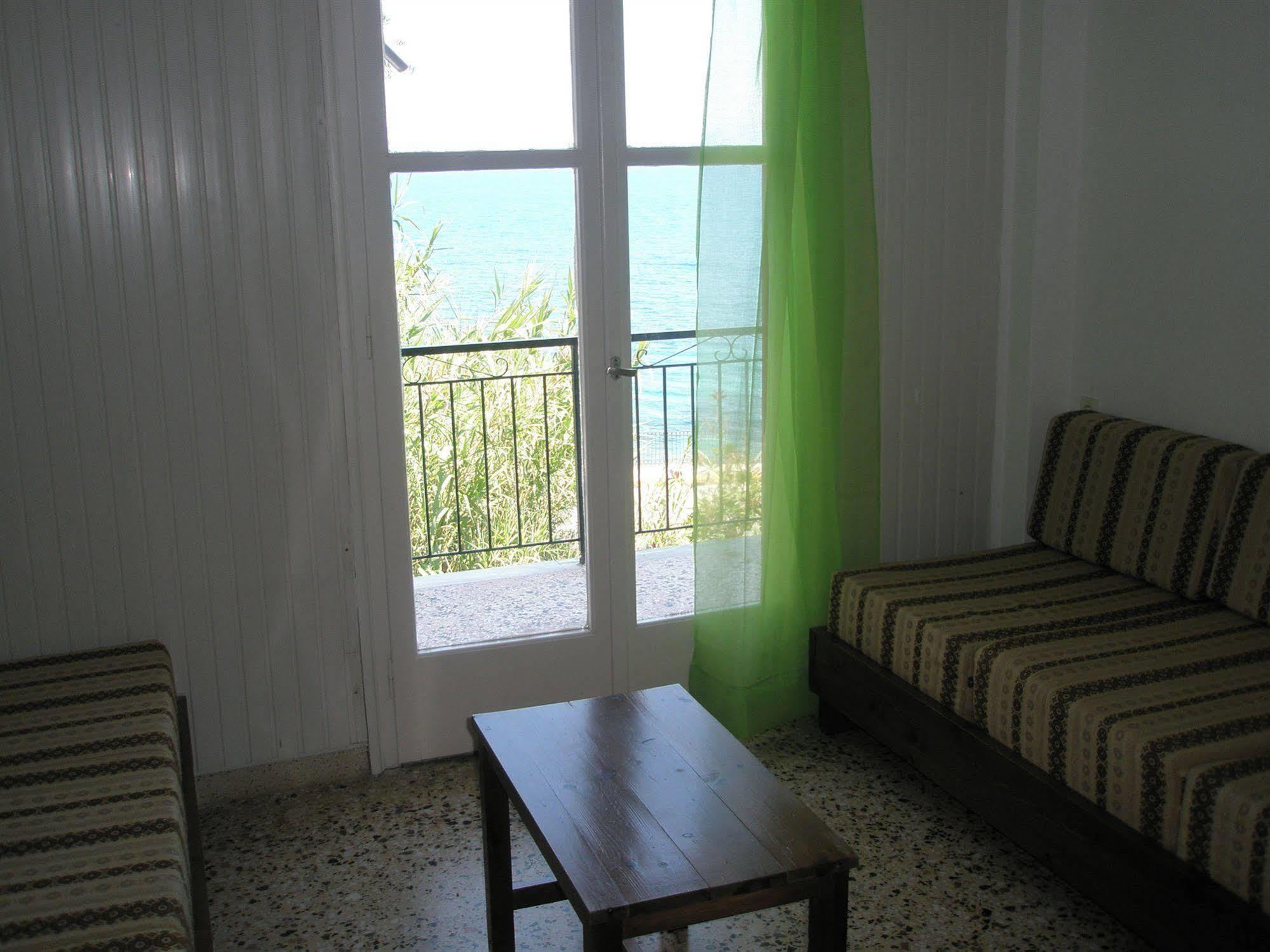 Faliraki Apartments Benitses  Dış mekan fotoğraf