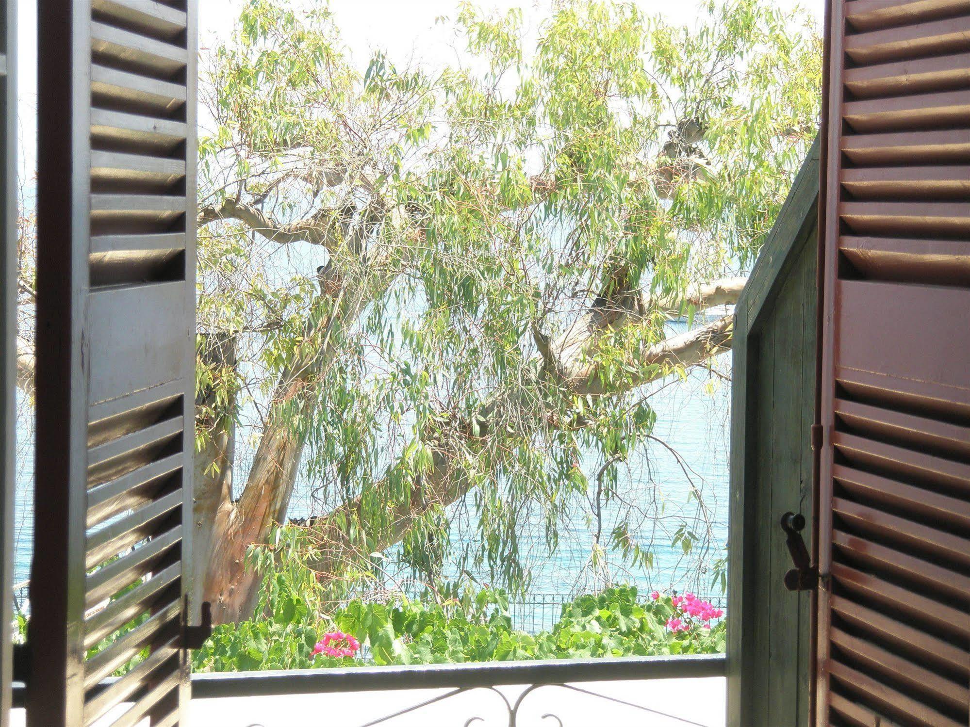 Faliraki Apartments Benitses  Dış mekan fotoğraf